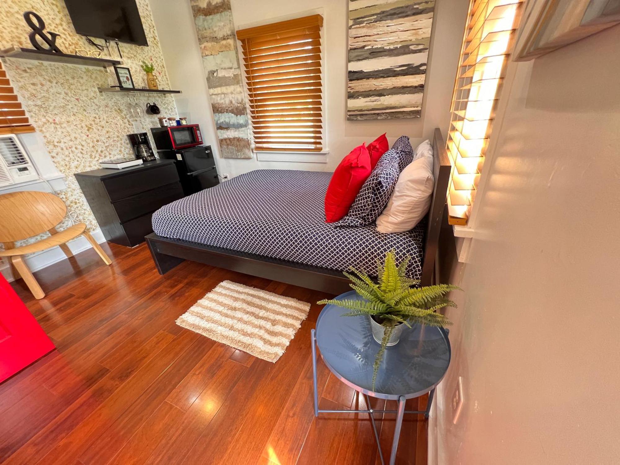 Cape Charles Tiny Livin' Villa ภายนอก รูปภาพ