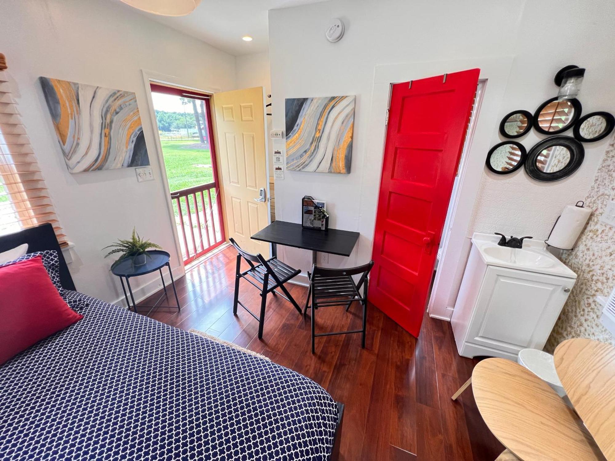Cape Charles Tiny Livin' Villa ภายนอก รูปภาพ
